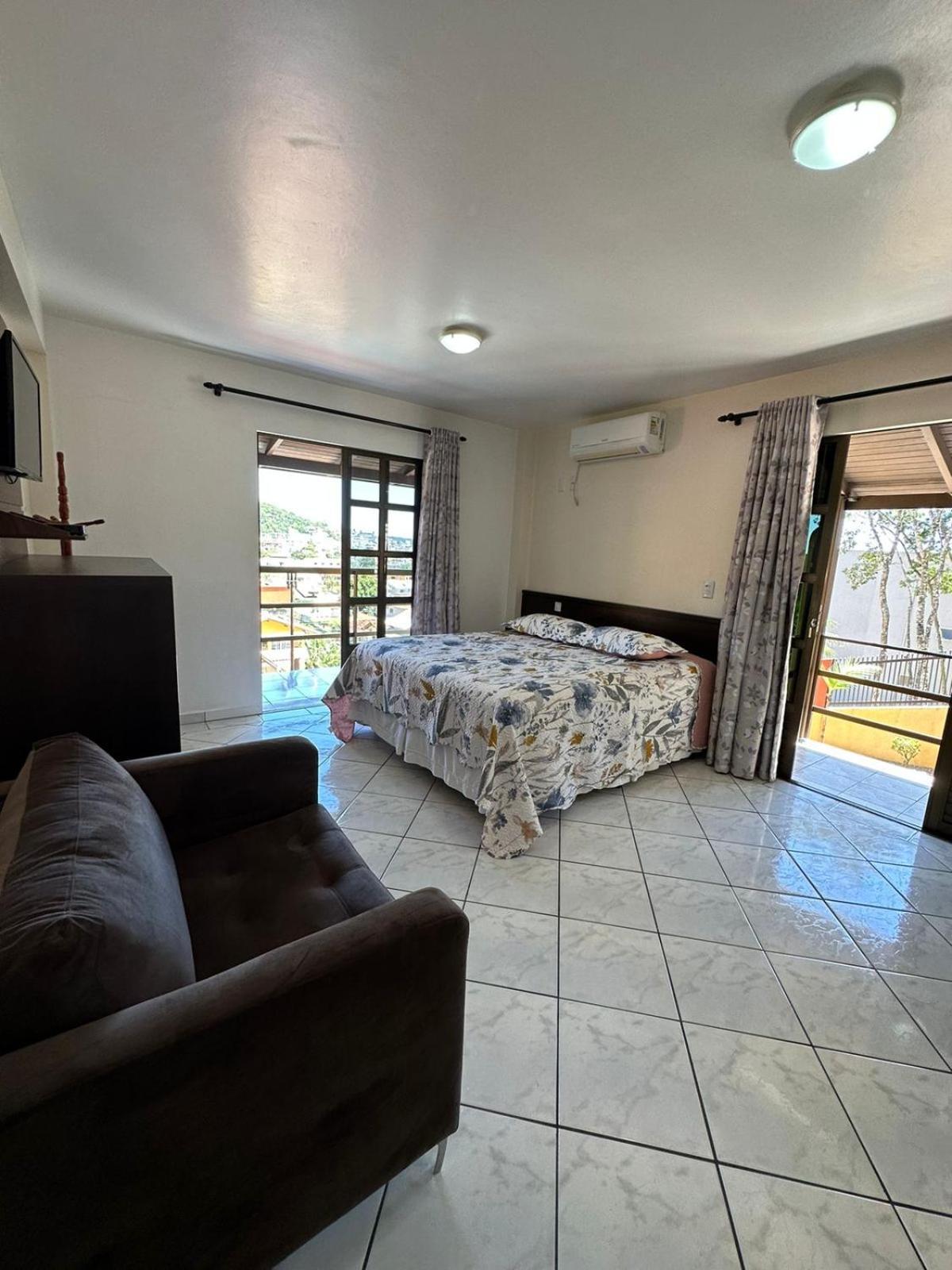 Апартаменты Residencial Vista Bela Бомбиньяс Экстерьер фото